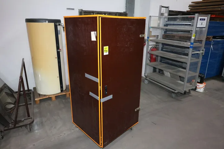 Transportkiste Maße: 85 x 80 x 187
